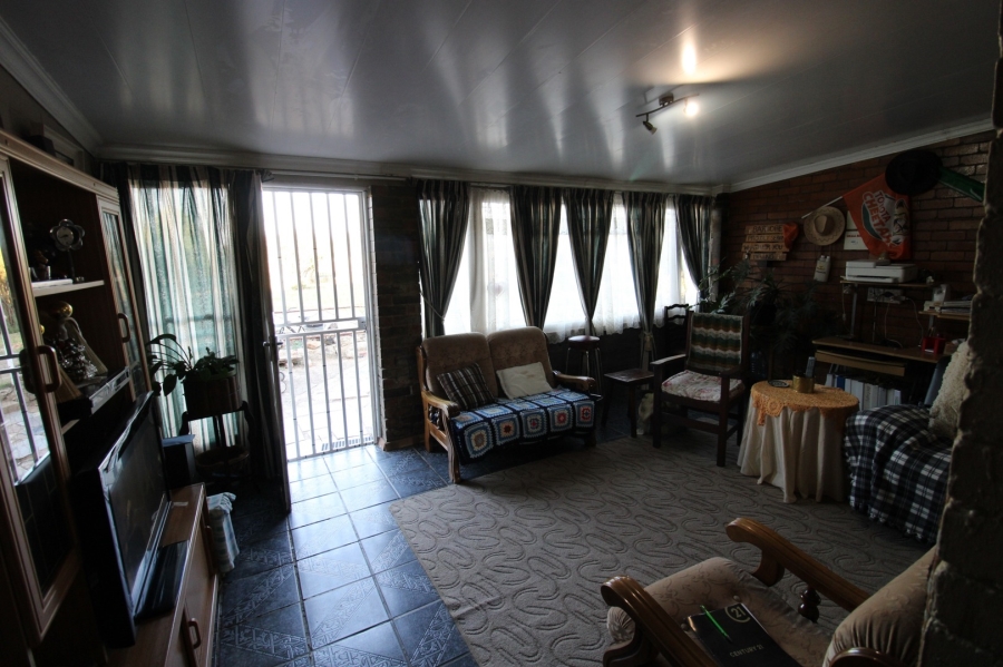 3 Bedroom Property for Sale in Highveld Free State